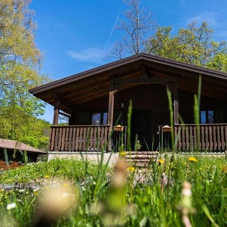 Villaggio Anemone - Chalet Anemone Capanne di Sillano Εξωτερικό φωτογραφία